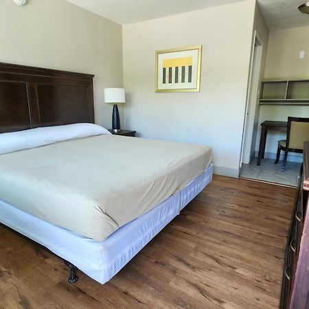 Merit Inn And Suites Beaumont Luaran gambar