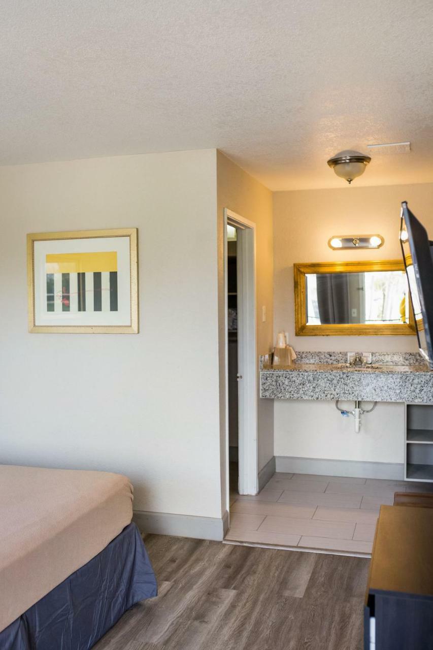 Merit Inn And Suites Beaumont Luaran gambar